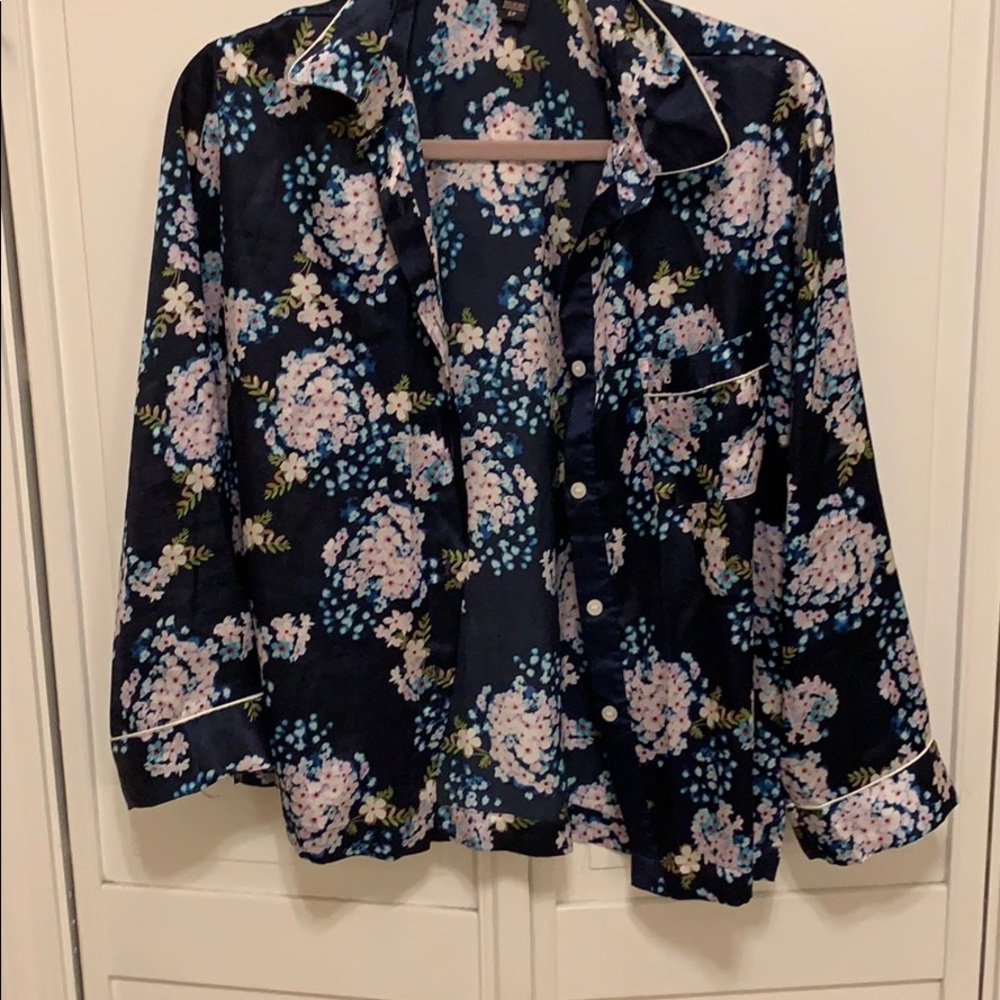 VS pajama set